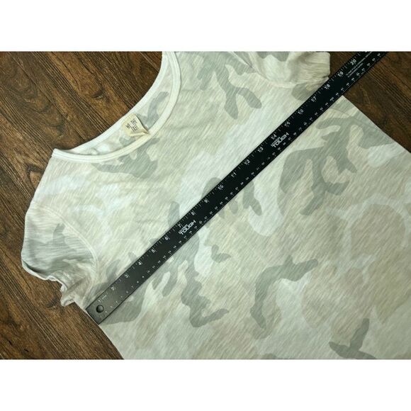 WE THE FREE CAMO CAMOUFLAGE BEIGE GRAY WHITE SHORT SLEEVE THIN SOFT T-SHIRT LG - Picture 10 of 11
